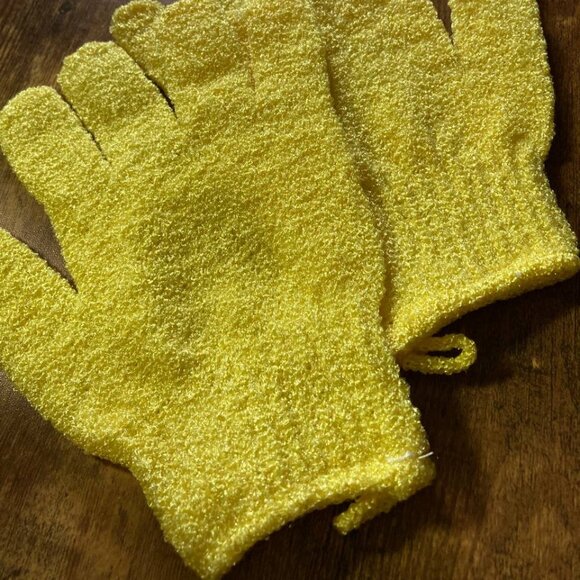 NEW Nylon Exfoliating Shower Gloves, Bath Scrub Mitts - Picture 3 of 4